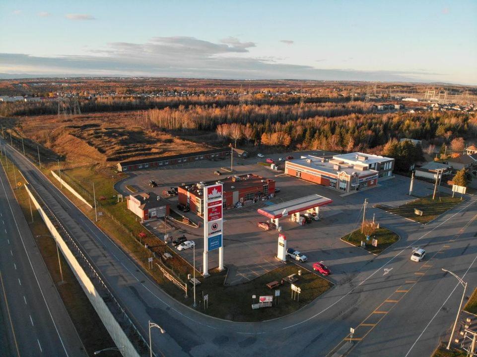 Motel Express Saint-Antonin Exteriör bild
